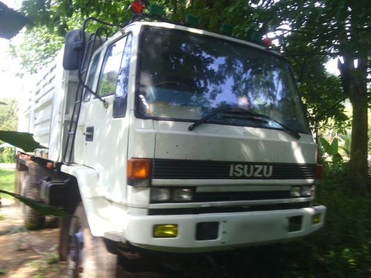 รถอีซูซุ 10 ล้อดั้ม ( จัมโบ้. ) เปลื่ยนเครื่อง 240 แรงม้า.   สนใจติดต่อ  081 - 6079515