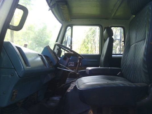 รถอีซูซุ 10 ล้อดั้ม ( จัมโบ้. ) เปลื่ยนเครื่อง 240 แรงม้า.   สนใจติดต่อ  081 - 6079515