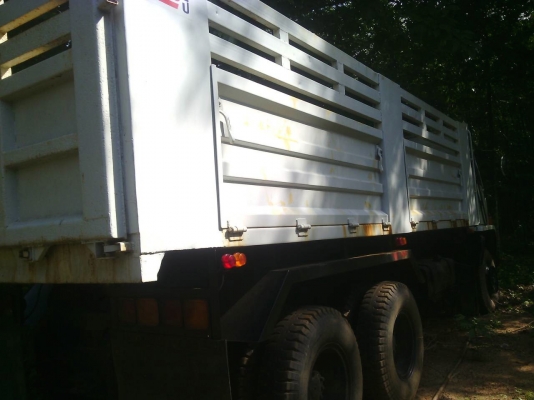 รถอีซูซุ 10 ล้อดั้ม ( จัมโบ้. ) เปลื่ยนเครื่อง 240 แรงม้า.   สนใจติดต่อ  081 - 6079515