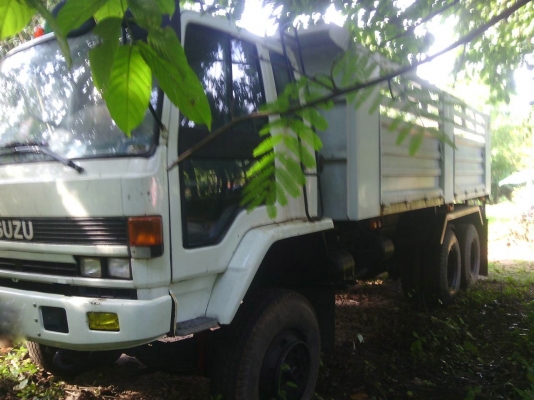 รถอีซูซุ 10 ล้อดั้ม ( จัมโบ้. ) เปลื่ยนเครื่อง 240 แรงม้า.   สนใจติดต่อ  081 - 6079515