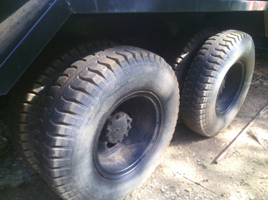 รถอีซูซุ 10 ล้อดั้ม ( จัมโบ้. ) เปลื่ยนเครื่อง 240 แรงม้า.   สนใจติดต่อ  081 - 6079515