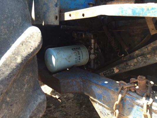 ขายรถไถ2เพลา FORD NEWHOLLAND 6640 สนใจโทร 081-970-1072