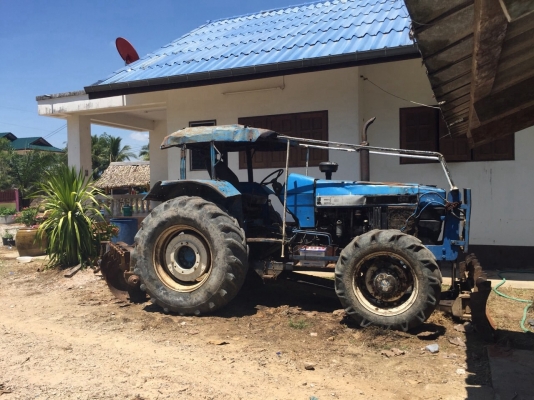 ขายรถไถ2เพลา FORD NEWHOLLAND 6640 สนใจโทร 081-970-1072