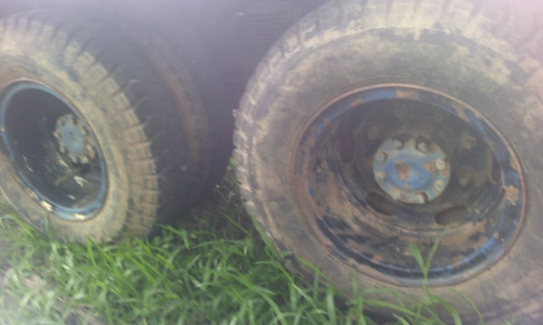 รถมิตซู 10 ล้อ ท้ายลาด FN527 - TD  191 แรงม้า.    สนใจติดต่อ  081 - 6079515