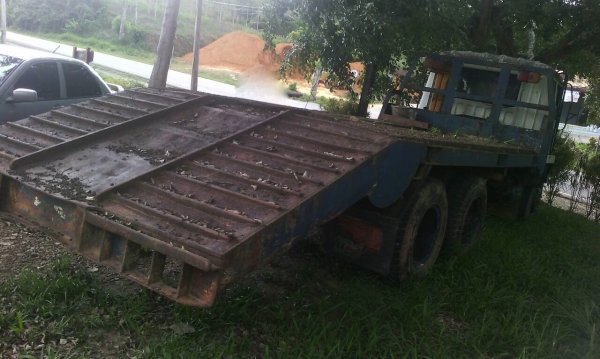 รถมิตซู 10 ล้อ ท้ายลาด FN527 - TD  191 แรงม้า.    สนใจติดต่อ  081 - 6079515