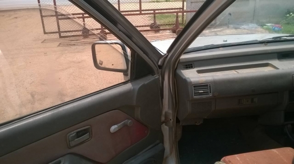 ขายรถกระบะ ISUZU TFR ปี 34 เปลี่ยนเครื่องยังไม่ลงเล่ม ทะเบียนชุดโอนครบ ราคาต่อรองได้