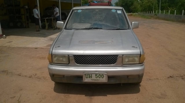 ขายรถกระบะ ISUZU TFR ปี 34 เปลี่ยนเครื่องยังไม่ลงเล่ม ทะเบียนชุดโอนครบ ราคาต่อรองได้