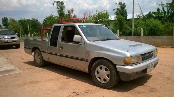 ขายรถกระบะ ISUZU TFR ปี 34 เปลี่ยนเครื่องยังไม่ลงเล่ม ทะเบียนชุดโอนครบ ราคาต่อรองได้