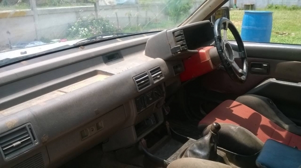 ขายรถกระบะ ISUZU TFR ปี 34 เปลี่ยนเครื่องยังไม่ลงเล่ม ทะเบียนชุดโอนครบ ราคาต่อรองได้