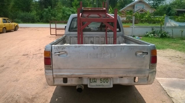 ขายรถกระบะ ISUZU TFR ปี 34 เปลี่ยนเครื่องยังไม่ลงเล่ม ทะเบียนชุดโอนครบ ราคาต่อรองได้