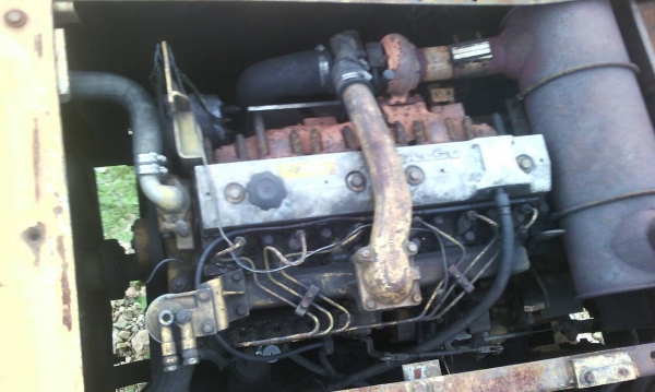 รถแบคโฮ KOMATSU  PC 200 - 5      สนใจติดต่อ  081 - 6079515