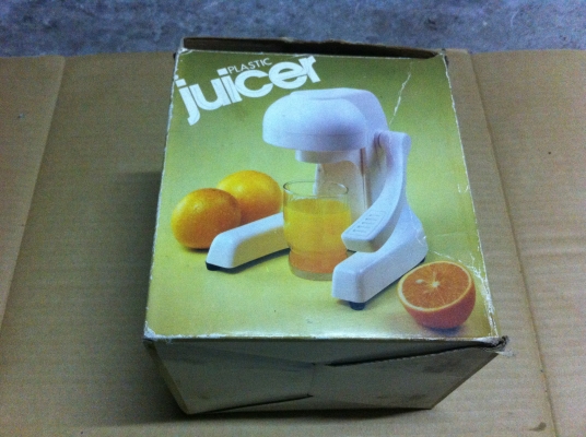 เครื่องคั้นส้มแบบ มือกดโยก ตัวเลื่อนขึ้นลงเป็นเพื่องแข็งแรง