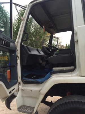 ขายรถ10ล้อดั้มพ์ ISUZU 3482638 เครื่อง 6BG1 230แรงม้า สนใจโทร 081-970-1072