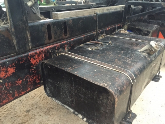 ขายรถ10ล้อดั้มพ์ ISUZU 3482638 เครื่อง 6BG1 230แรงม้า สนใจโทร 081-970-1072