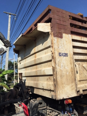 ขายรถ10ล้อดั้มพ์ ISUZU DECA FXZ23NZF24 เครื่อง 270แรงม้า ปี49 สนใจโทร 081-970-1072