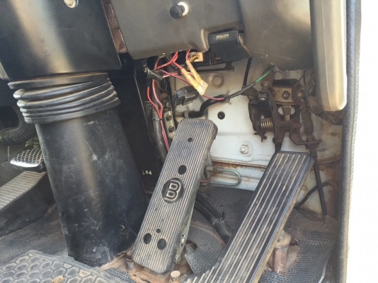 ขายรถ10ล้อดั้มพ์ ISUZU DECA FXZ23NZF24 เครื่อง 270แรงม้า ปี49 สนใจโทร 081-970-1072