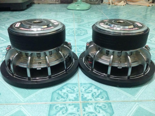 ซับ10นิ้ว Xpowerมือสองโครงหล่อว้อยคู่แม่เหล็กสองก้อน180/ว้อย3&quot; สภาพสวย เบสแน่นมาก ขาโหด ขายคู่ละ 3550 บาท
