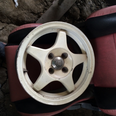 ขายแม็กขอบ   14/100/4 รู