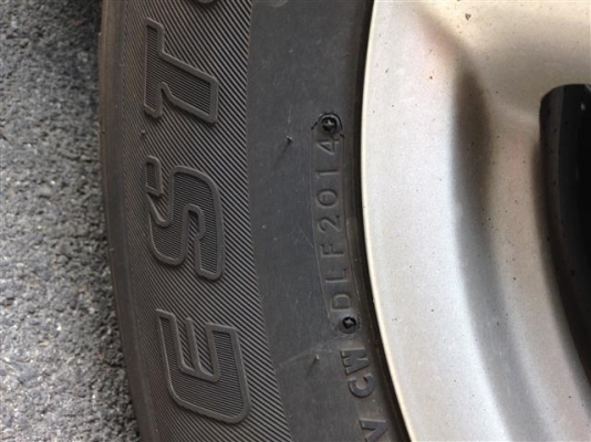 ขายๆๆล้อเดิม อีซุซุ พร้อมยาง ปี2014 ขายคนเอาไปใช้ถูกๆๆ12500