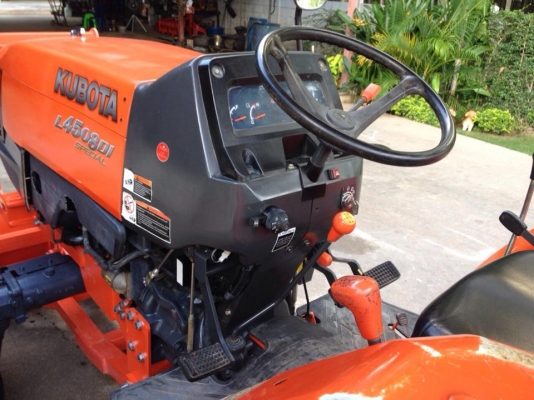 ขายรถไถKubota L4508DI Special(4WD) พร้อมใบมีดหน้าและผานพรวน รถสวยพร้อมใช้งาน