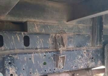 ISUZU NPR 120 HP 4HF1 ปี 39 หกล้อดั๊มพ์ กระบะดั๊มพ์เหล็ก 4 ตันความยาว 3.60 เมตรสภาพดีพร้อมใช้งานได้เลยครับ เครื่องยนต์ฝาดำเดิมๆแรงดีไม่เยิ้ม ภายในเก๋งคอนโซลครบพร้อม พวงมาลัยเพาเวอร์ ช่วงล่างใหญ่คานหน้ากับเฟือง F ครบแล้วครับ คัชซีมีดามฝั่งข้างถังน้ำมันที่เ