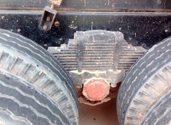 MITSUBISHI FUSO FN527 - 195 HP 6D16 TD 5670 สิบล้อดั๊มพ์ 2 เพลา กระบะดั๊มพ์เหล็ก 12 ตันของ KAC สภาพดีพร้อมบรรทุกหนักได้เลยครับ เครื่องยนต์แน่นแรงดีมากครับ เกียร์ 10 SPEED ภายในเก๋งคอนโซลสวยครบพร้อม แอร์เย็น พวงมาลัยเพาเวอร์ ระบบเบรคทริ๊ปฟี้ครบครัน ช่วงล่า