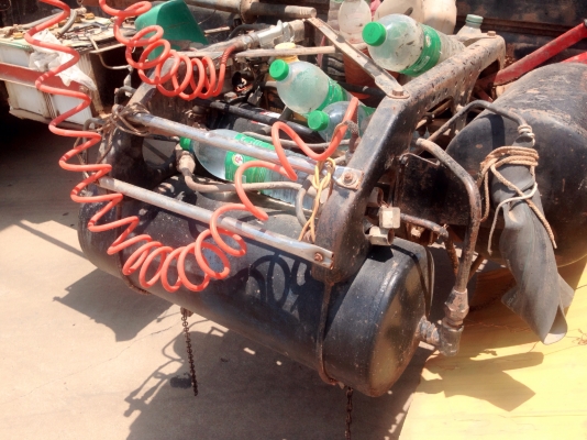 MITSUBISHI FUSO FN527 - 195 HP 6D16 TD 5670 สิบล้อดั๊มพ์ 2 เพลา กระบะดั๊มพ์เหล็ก 12 ตันของ KAC สภาพดีพร้อมบรรทุกหนักได้เลยครับ เครื่องยนต์แน่นแรงดีมากครับ เกียร์ 10 SPEED ภายในเก๋งคอนโซลสวยครบพร้อม แอร์เย็น พวงมาลัยเพาเวอร์ ระบบเบรคทริ๊ปฟี้ครบครัน ช่วงล่า