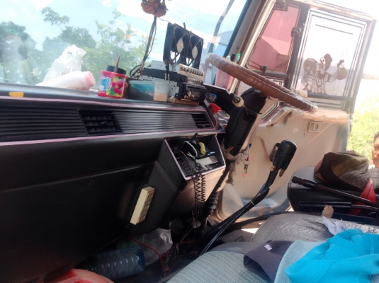 MITSUBISHI FUSO FN527 - 195 HP 6D16 TD 5670 สิบล้อดั๊มพ์ 2 เพลา กระบะดั๊มพ์เหล็ก 12 ตันของ KAC สภาพดีพร้อมบรรทุกหนักได้เลยครับ เครื่องยนต์แน่นแรงดีมากครับ เกียร์ 10 SPEED ภายในเก๋งคอนโซลสวยครบพร้อม แอร์เย็น พวงมาลัยเพาเวอร์ ระบบเบรคทริ๊ปฟี้ครบครัน ช่วงล่า