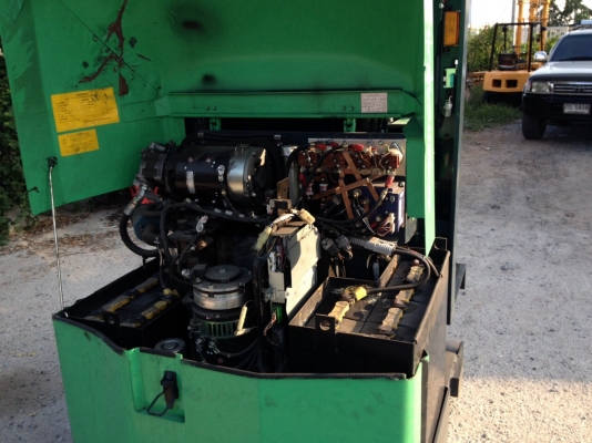 ฟอล์คลิฟไฟฟ้าToyota 7fbp10 สภาพดีพร้อมใช้ ราคาไม่แพงครับเสาสูงครับ