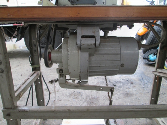 จักรพ้งจักรเพ้ง   ครับสภาพตามรูปเลยครับ  ขายลูกเปิดเทอมอะ