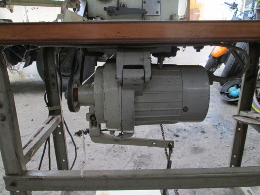 จักรพ้งจักรเพ้ง   ครับสภาพตามรูปเลยครับ  ขายลูกเปิดเทอมอะ