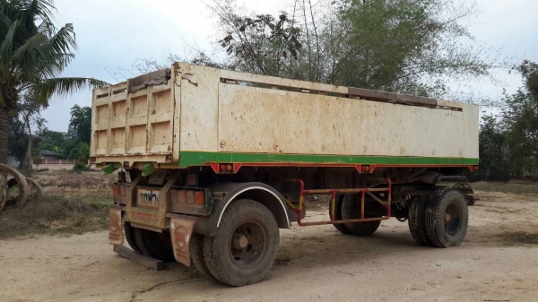 ขายลูกพ่วงดั้ม2เพลาอู่หน้าพระลานปี2548พื้นใหม่หนา 6 มิล