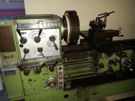 ขายเครื่องกลึงอีโคก้า8ฟุตรู3นิ้ว