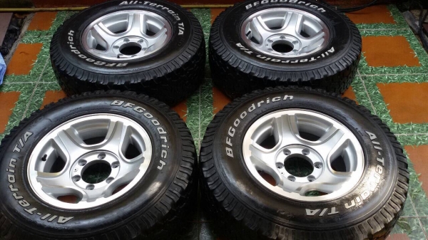 ล้อ infinity 15 พร้อมยาง bf 30