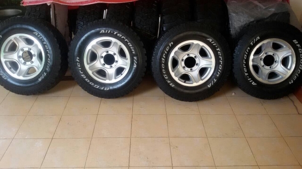 ล้อ infinity 15 พร้อมยาง bf 30