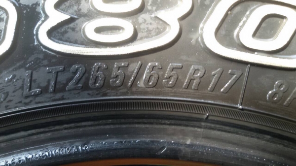 ยาง maxxis 980 at 265/65/17 ปี 13 ยาง maxxis 980 at 265/65/17 ปี 13