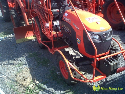 คุ้มยิ่งกว่า คุ้ม....!!! รถ kubota B2440 รถปี 2556