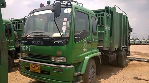 ขายรถบรรทุก 6 ล้อหัวคัสซี ISUZU FTR 200 แรงม้าปี 2550 ราคา 650000