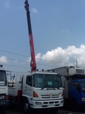 6 ล้อกะบะคอกเตี้ยเพลาเดียวติดเครน 5 ตัน 3 ปลอก HINO รุ่น เมก้า เครื่องยนต์ 212 แรงม้า