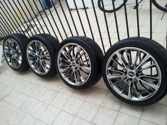 ขายแม็ก พร้อมยาง 205-45-ZR17 สภาพดี สวย 4รู100 แบล็คโคมหน้ากระจก