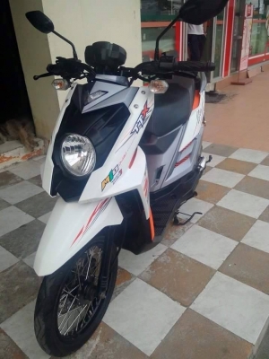 Yamaha TTX ปี 2556 สีขาว ส้ม รถสวยเท่ห์มากสุดๆ ขับดีจริง ประหยัดน้ำมัน