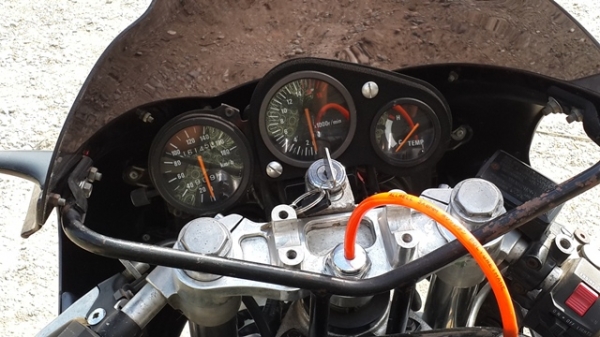 ขาย GSXR400cc.R.7 แฟริ่งเดิมๆสวยๆเครื่องดีทะเบียนพร้อมโอน(รถพร้อมใช้) ขาย GSXR400cc.R.7 แฟริ่งเดิมๆสวยๆเครื่องดีทะเบียนพร้อมโอน(รถพร้อมใช้)