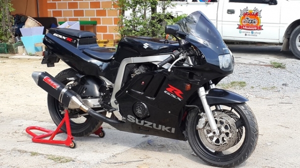 ขาย GSXR400cc.R.7 แฟริ่งเดิมๆสวยๆเครื่องดีทะเบียนพร้อมโอน(รถพร้อมใช้) ขาย GSXR400cc.R.7 แฟริ่งเดิมๆสวยๆเครื่องดีทะเบียนพร้อมโอน(รถพร้อมใช้)