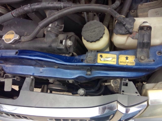 4WD ปี02 เครื่องดีD4D2.5  คัชชีสวย และมีรถราคาถูกๆราคาส่ง. ราคาพ่อค้า. เชิญชมรายละเอืยด.http://www.rodban.net/