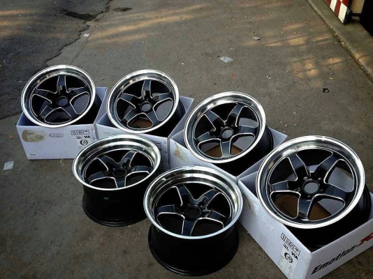 ขายแม็กWeld ขอบ18 กว้าง9.5/10.5 แม็กเปล่า19900พร้อมยางใหม่26900 ด่วนนน