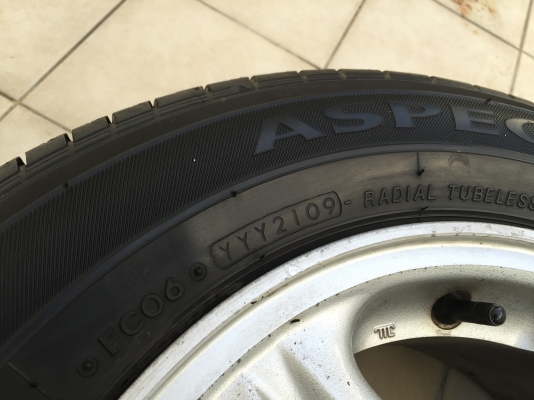 ขายล้อแม็กพร้อมยาง HONDA ขอบ15 4รู100 ชุดละ3200บาท ขายล้อแม็กพร้อมยาง HONDA ขอบ15 4รู100 ชุดละ3200บาท