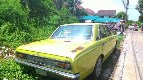 ขายรถโตโยต้า crown RS50