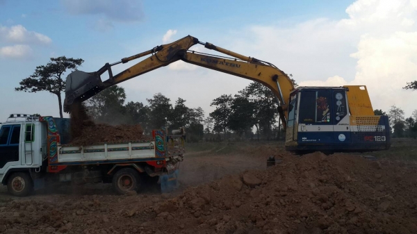 ขายแมคโคร120-5โคมัสสุ สภาพเก่านอก พร้อมใช้ เอกสารอินวอยน์ 0857698049