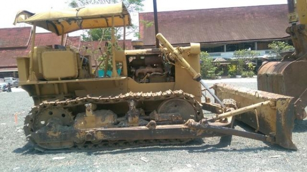 ขายแมคโฮVOLVO EC55 excavatorและ kumatsu D50 2 คัน 550,000 บาท