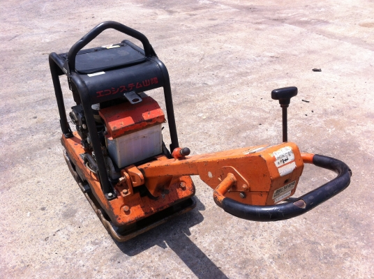 รถบดเพลท รถตบดิน นำเข้าจากญี่ปุ่น สนใจติดต่อคุณนิลรัตน์ 095-4949856 หรือ www.nmc99.com